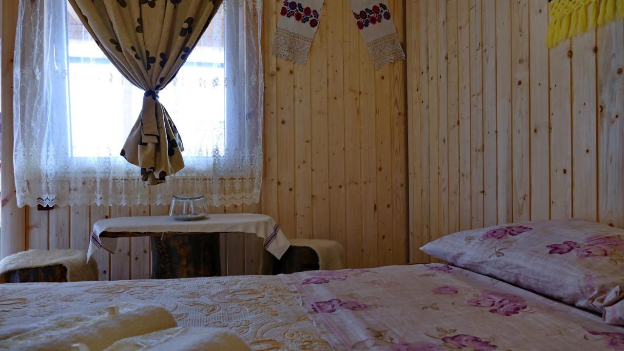 Pensiunea Lore&Sara Satu Sugatag Dış mekan fotoğraf